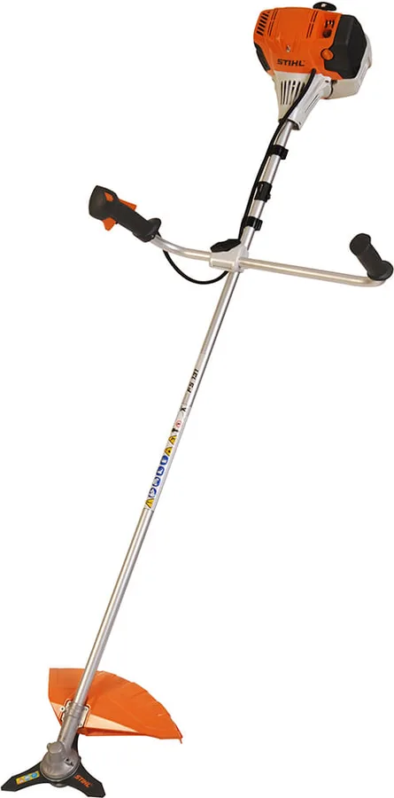 Roçadeira STIHL FS 131 vendida pela Sartori Máquinas em Uruguaiana